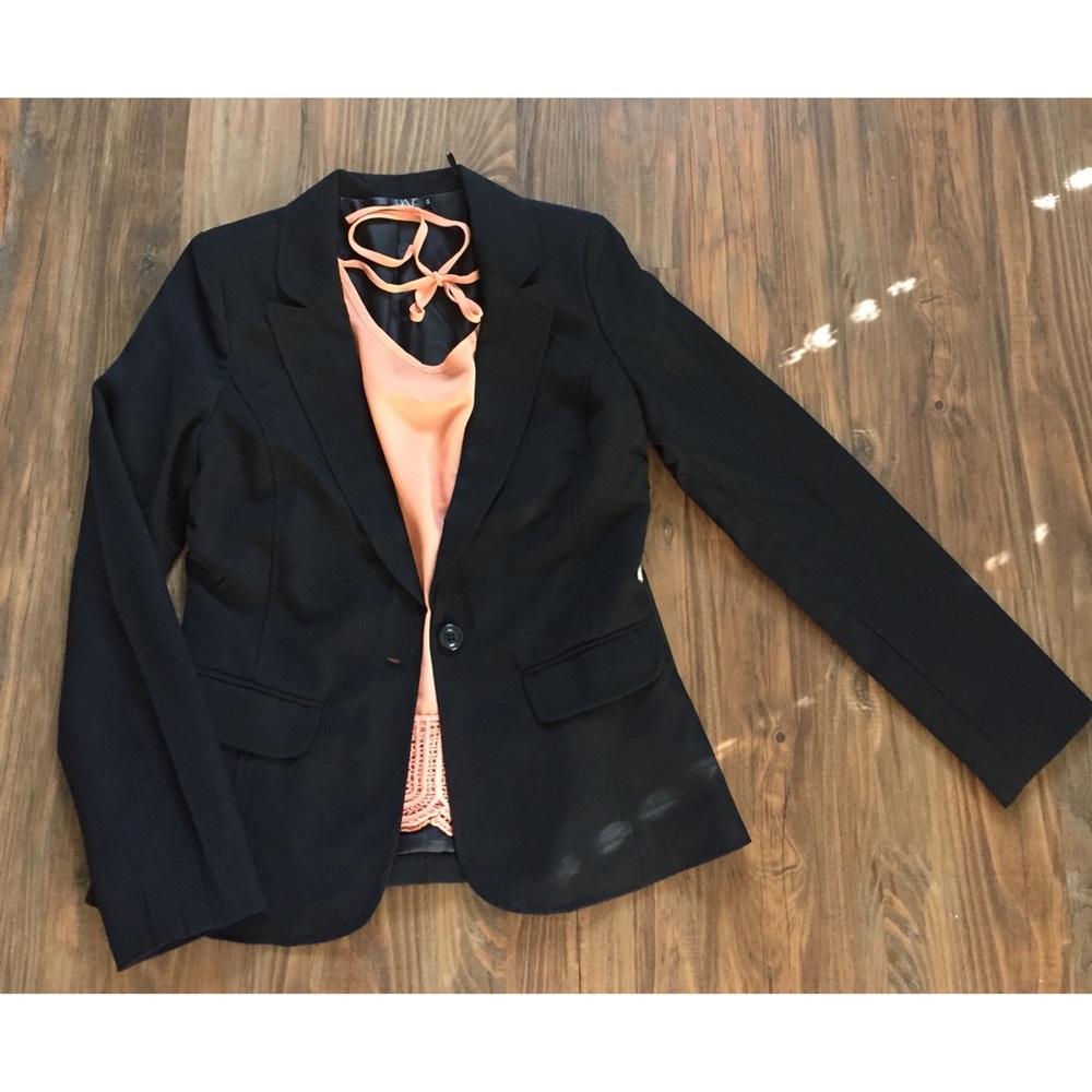 NWT BLACK BLAZER